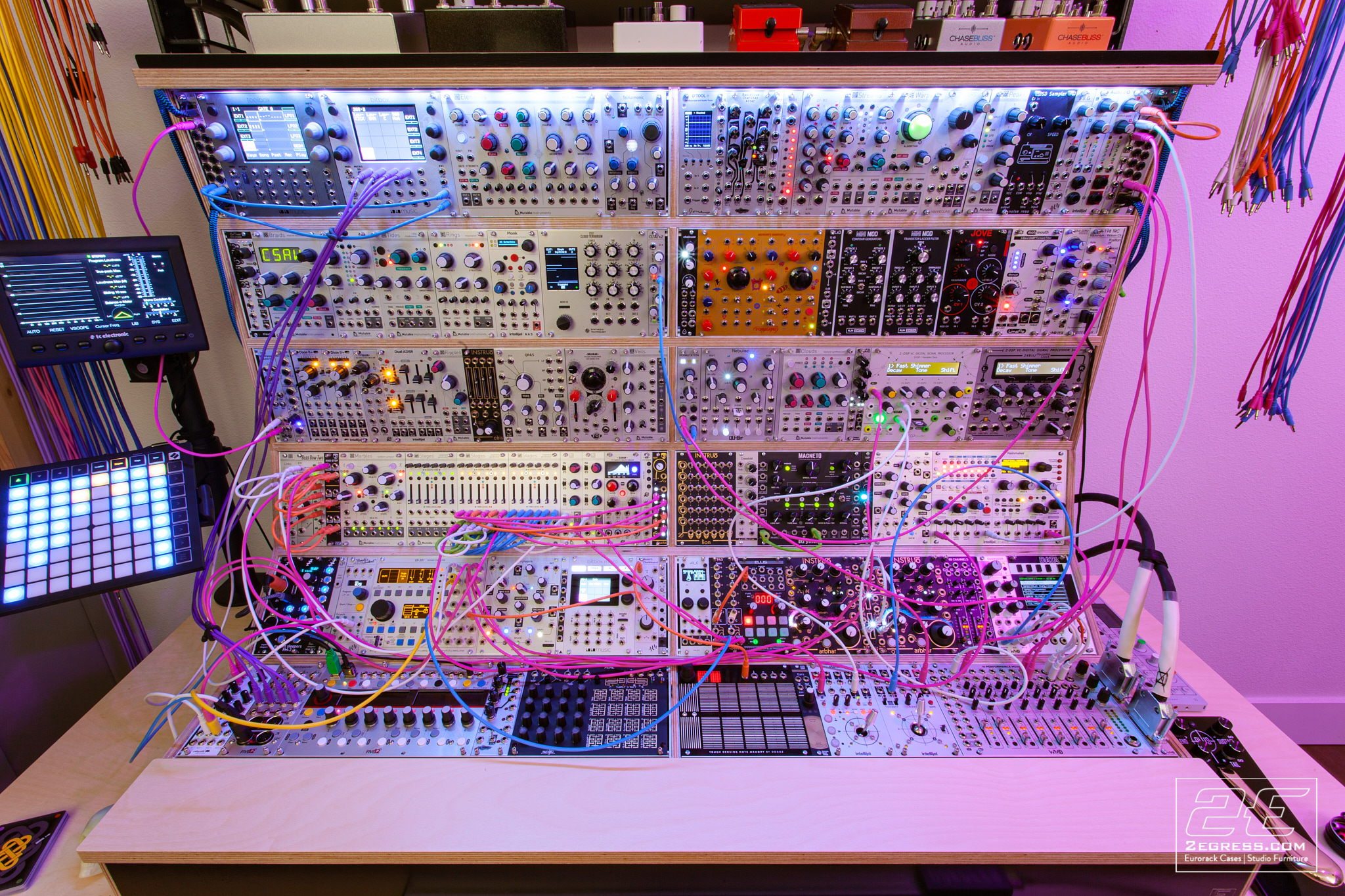 18u eurorack case lander lev perrey 2egress