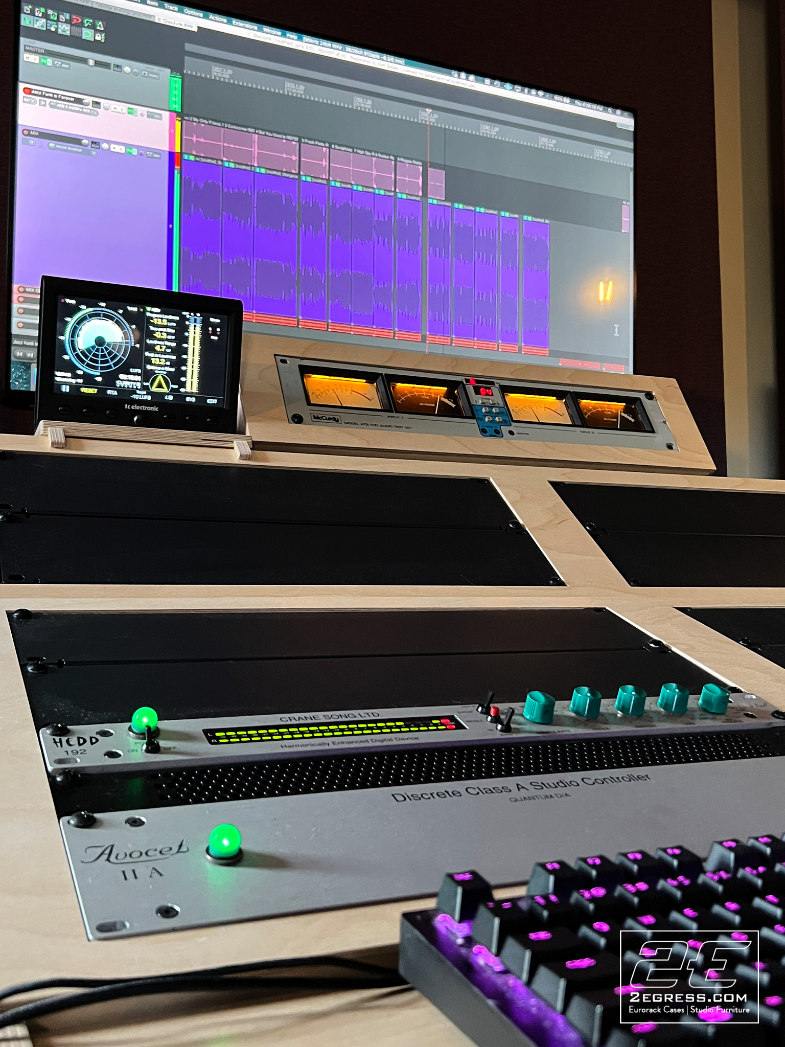 Masterimg Desk Josh Sebek 2Egress