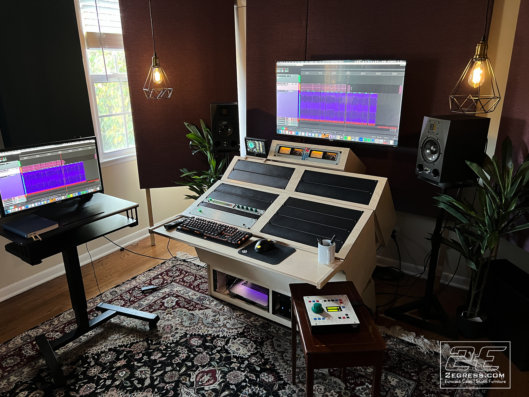 Lotus  Mastering Desk | 2Egress 
