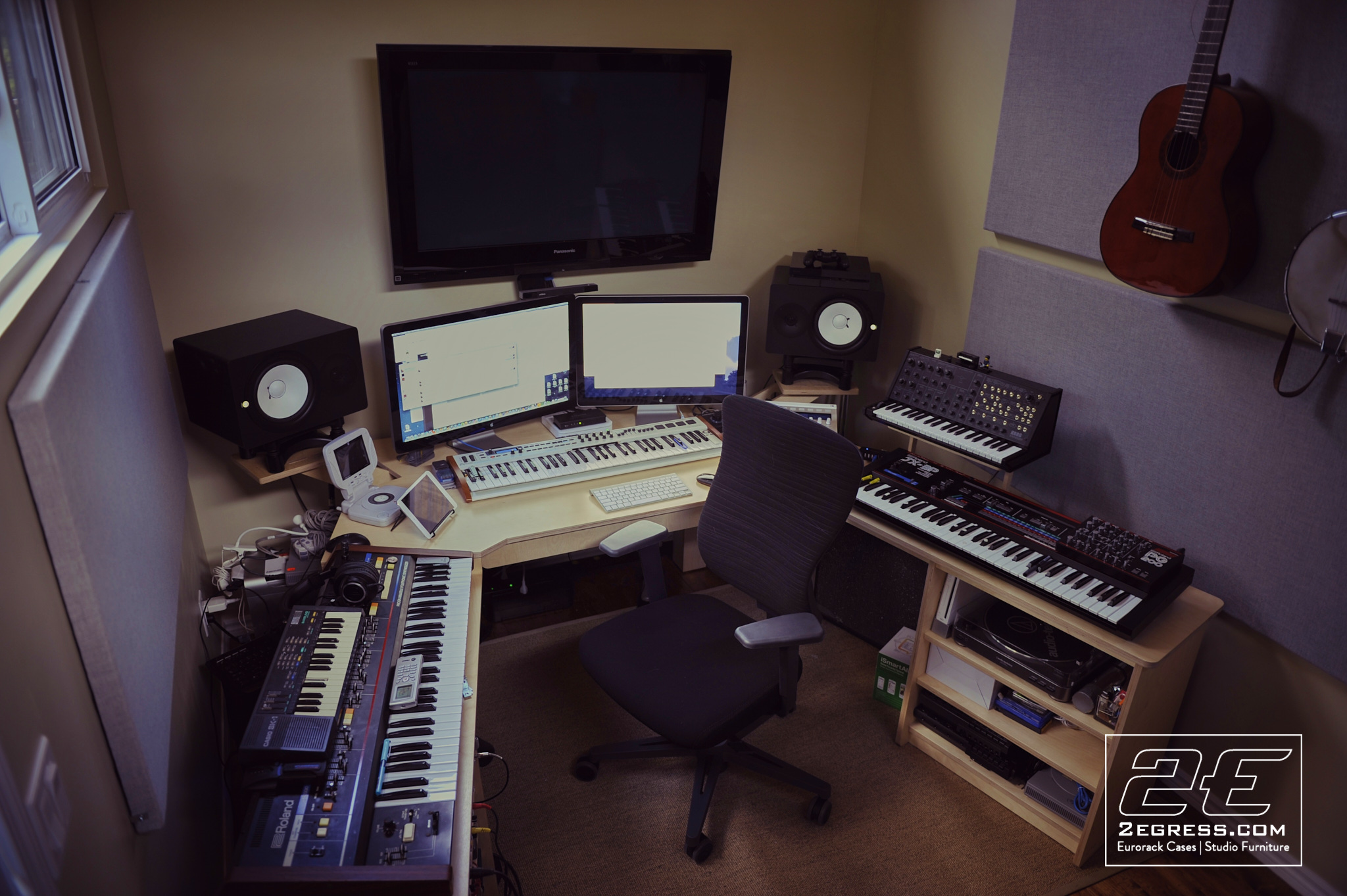 studio desk jim guthrie 2egress