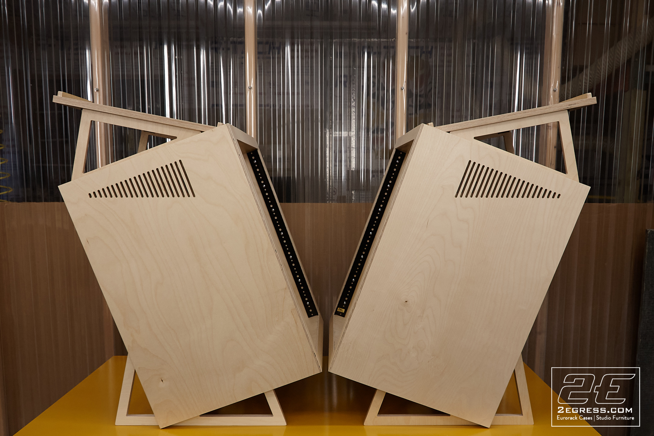 Lifttop Studio Rack | 2Egress