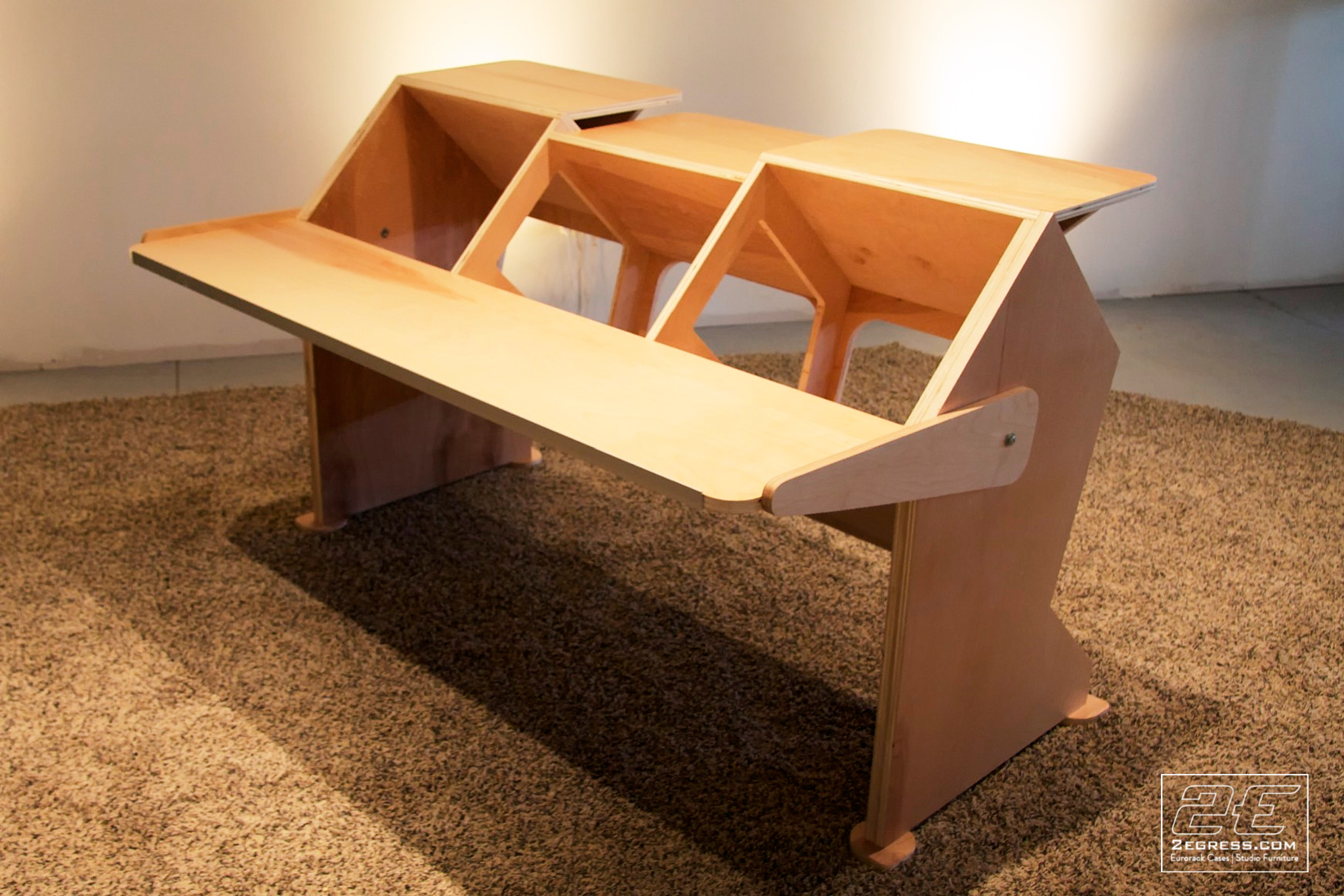 Studio desk Low rida 2egress