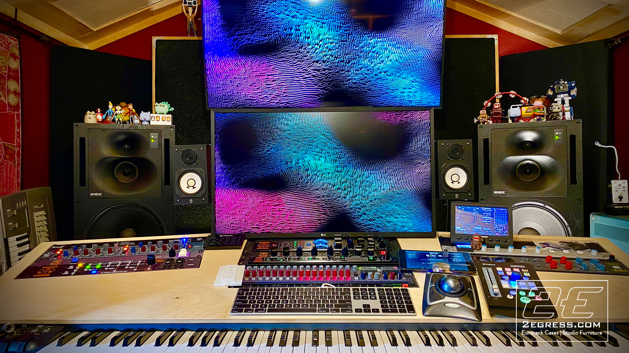 marito marques studio desk pintassilgo 2egress