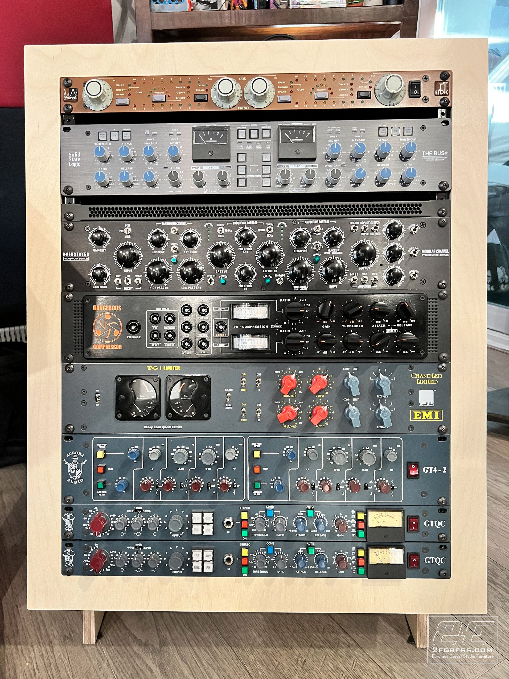 Studio Rack | Lifttop | 2Egress