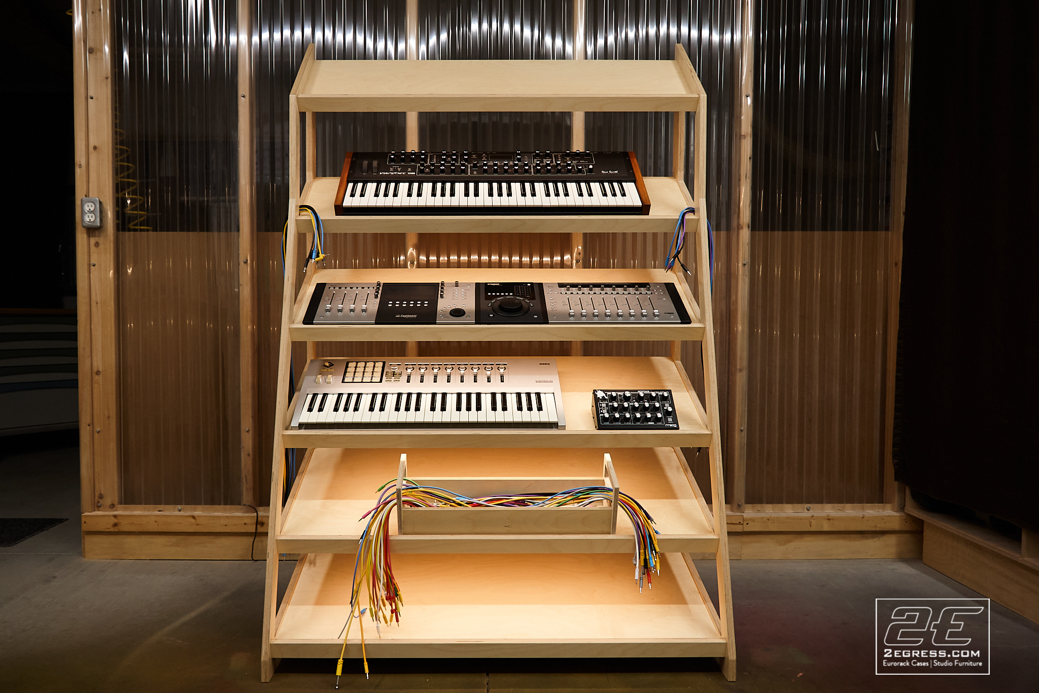 Keyboard synth rack stand 2egress