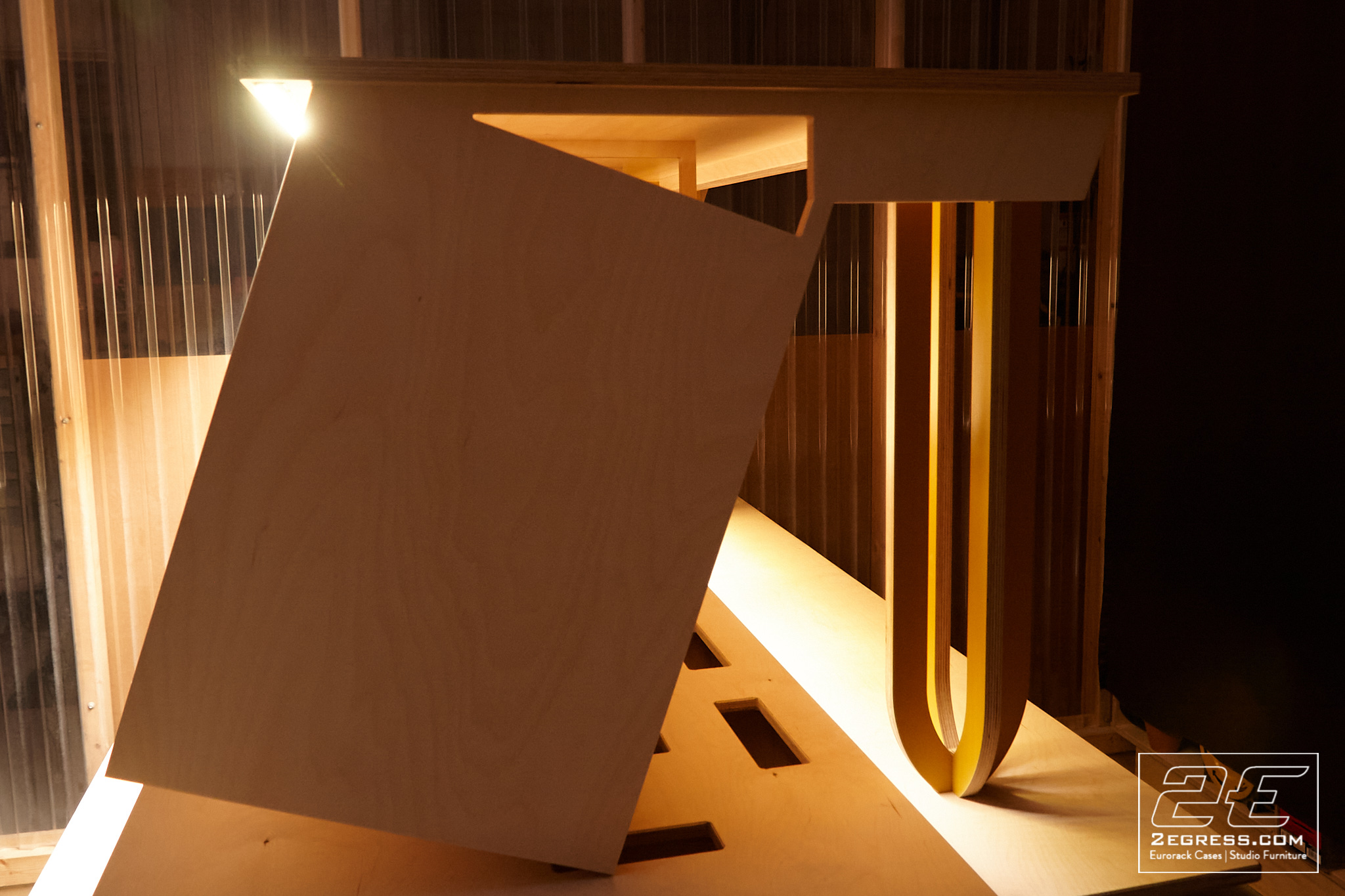 studio rack 2egress stinger